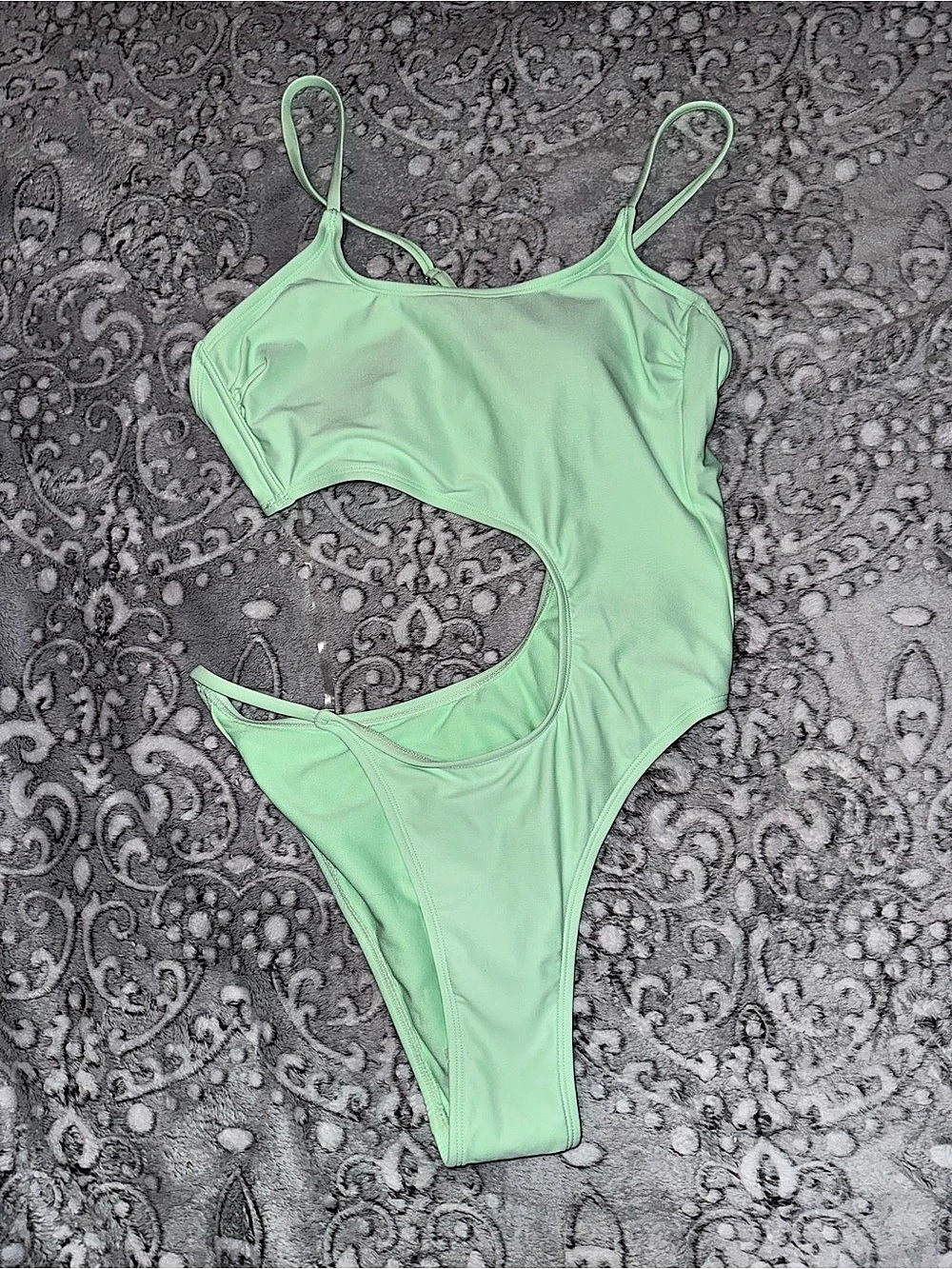 Wild Fable Women’s Green Cutout One Piece Swimsuit Size S 4-6 NWT